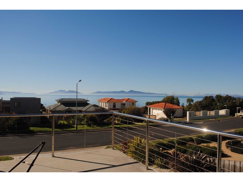 3 Freycinet Court, Swansea TAS 7190