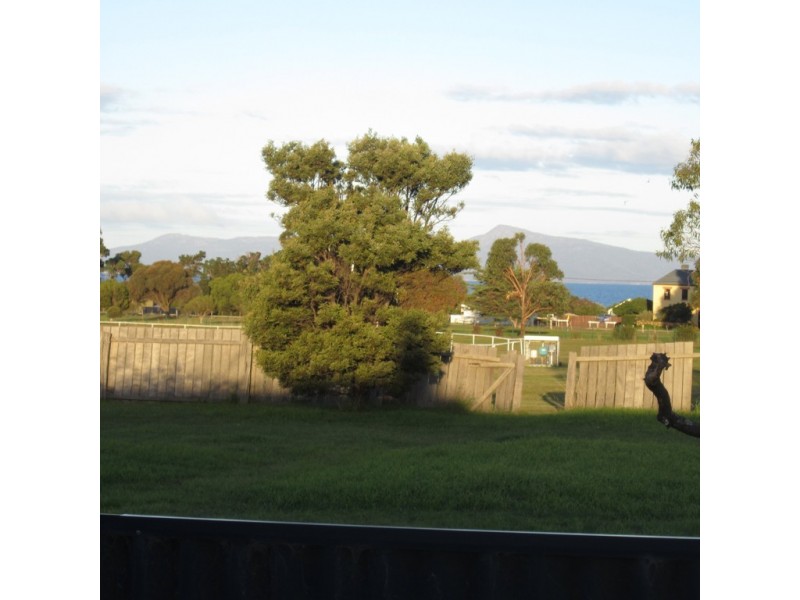 14 Victoria Street, Swansea TAS 7190