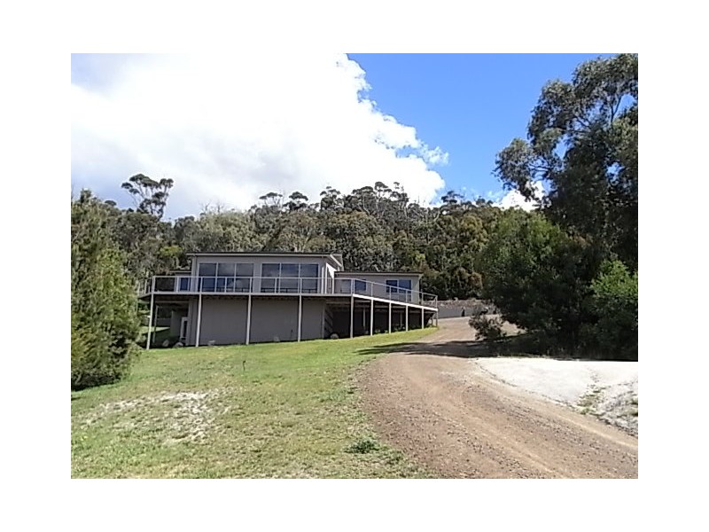 24 Banksia Street, Bicheno TAS 7215