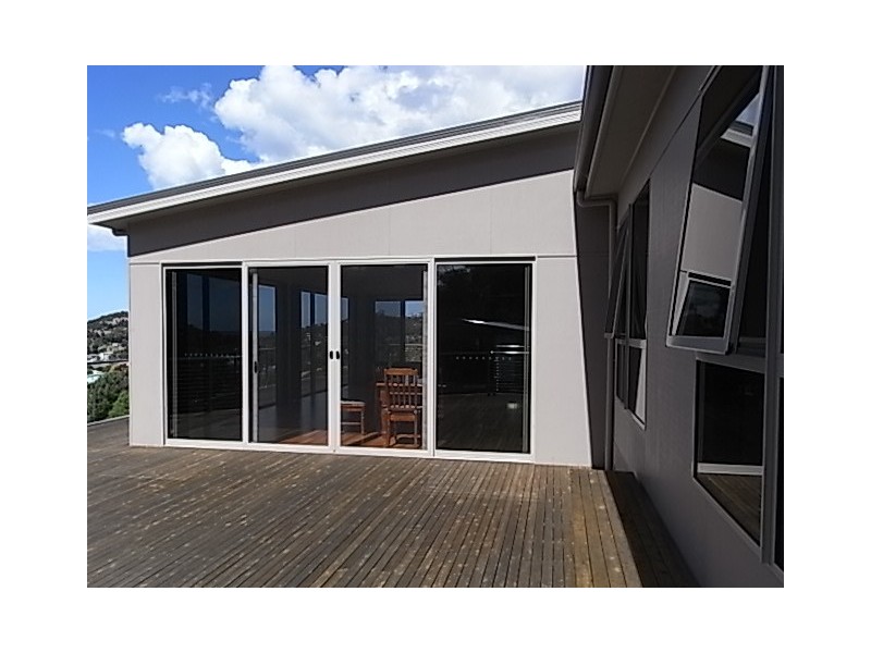 24 Banksia Street, Bicheno TAS 7215