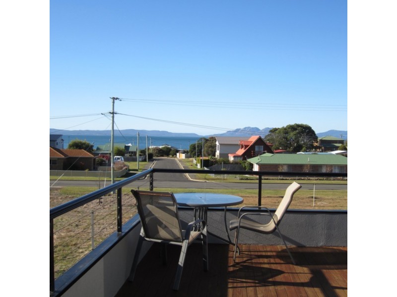 U2 7 Meredith Court, Swansea TAS 7190