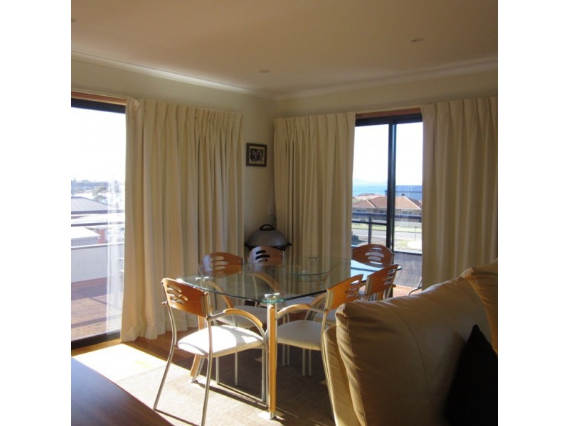 U2 7 Meredith Court, Swansea TAS 7190
