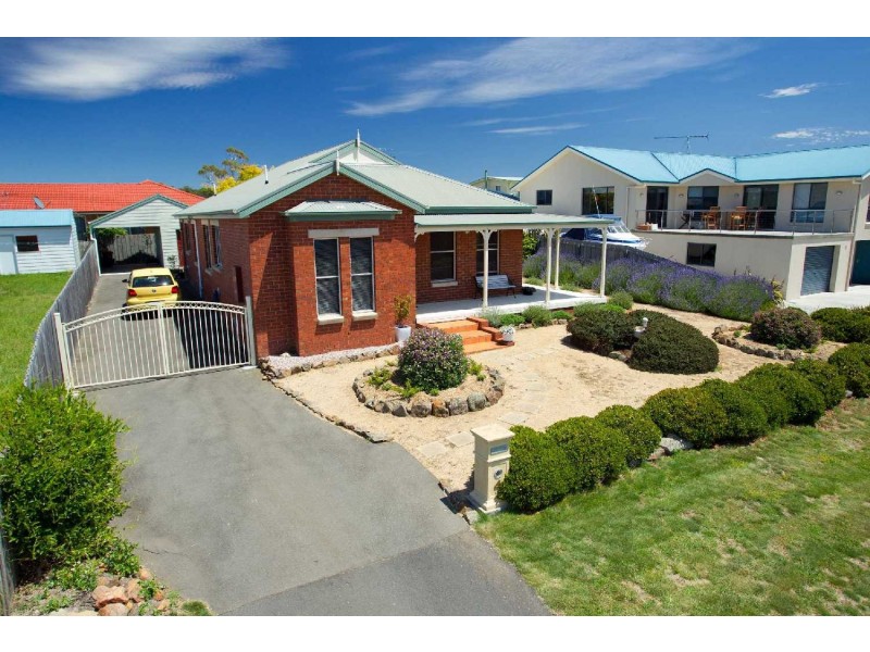 4 Freycinet Court, Swansea TAS 7190