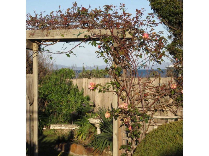 6 Waterloo Road, Swansea TAS 7190