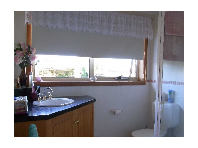 6 Waterloo Road, Swansea TAS 7190