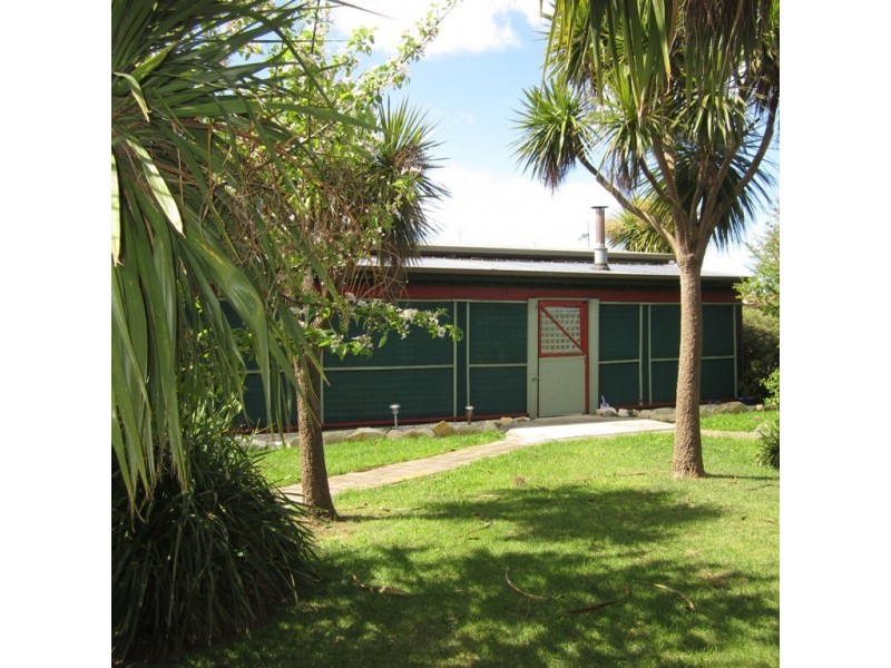 16 Shaw Street, Swansea TAS 7190