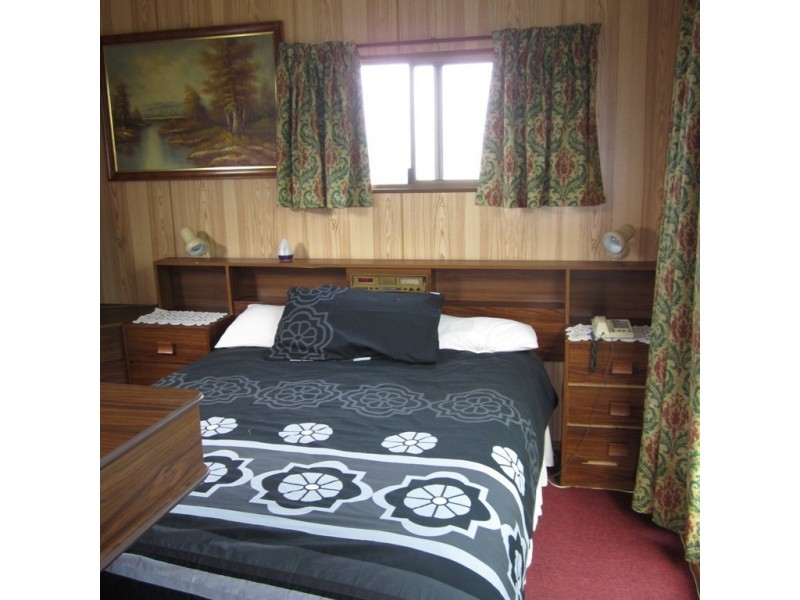 16 Shaw Street, Swansea TAS 7190
