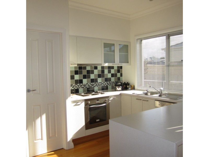 1/3 Victoria Street, Swansea TAS 7190