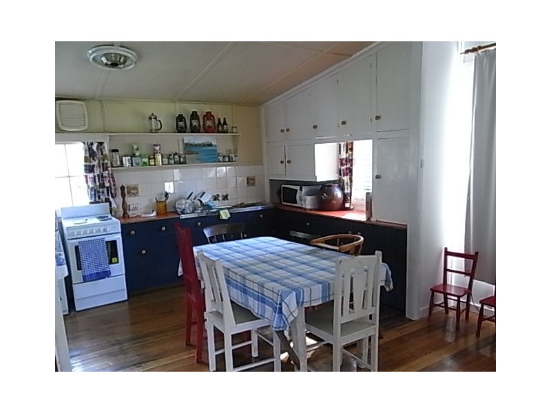 32 Jetty Road, Coles Bay TAS 7215