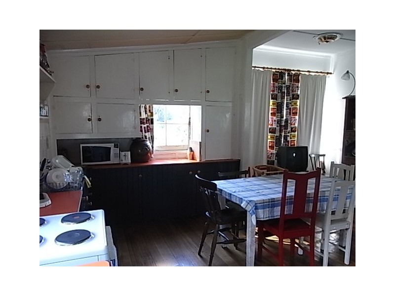 32 Jetty Road, Coles Bay TAS 7215