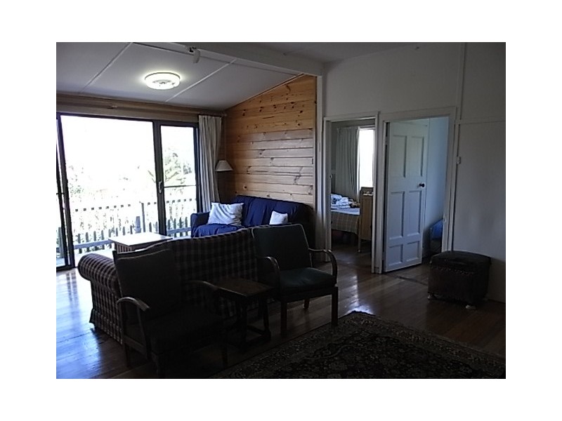 32 Jetty Road, Coles Bay TAS 7215