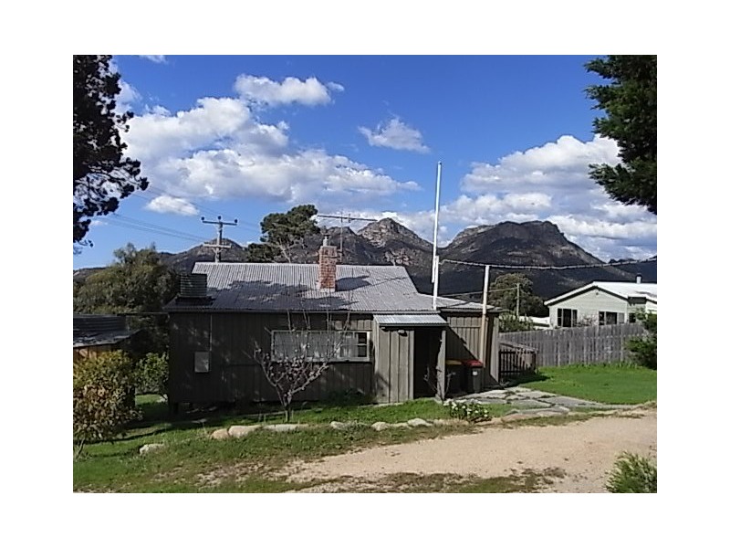 32 Jetty Road, Coles Bay TAS 7215