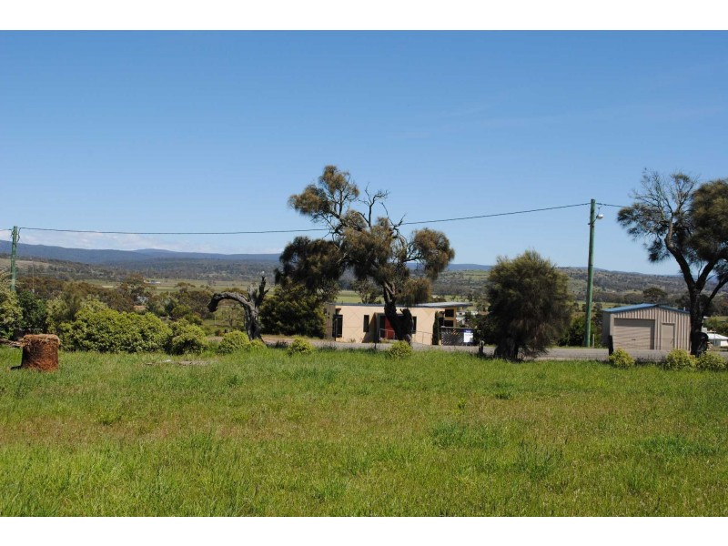 16 Noyes Street, Swansea TAS 7190