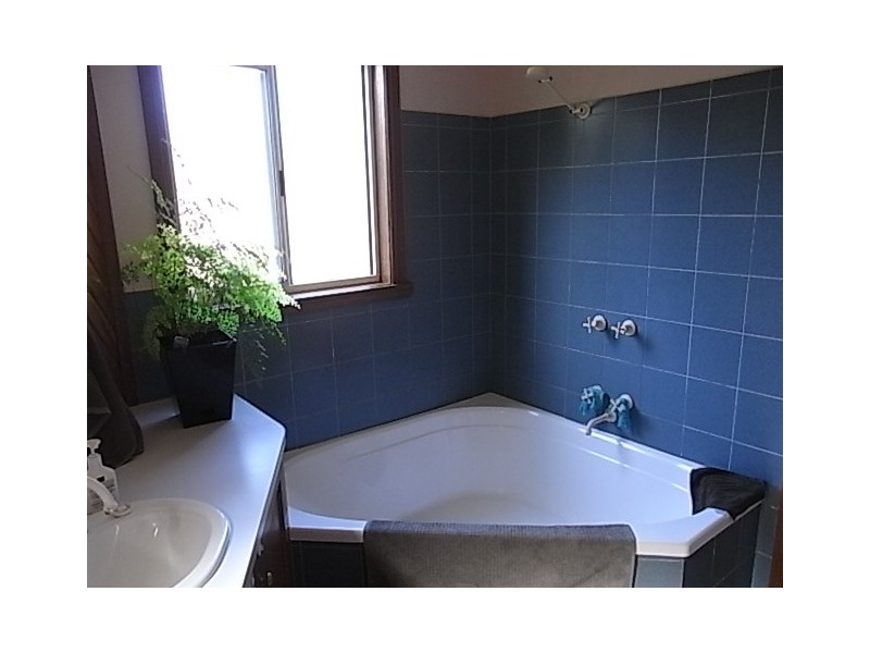 28 Swanwick Drive, Coles Bay TAS 7215