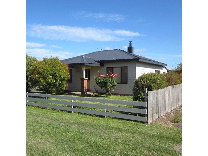 15 Maria St, Swansea TAS 7190