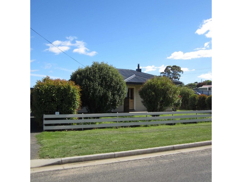 15 Maria St, Swansea TAS 7190