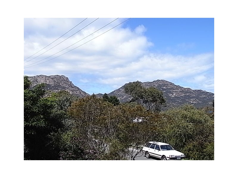 1 Royle Avenue, Coles Bay TAS 7215