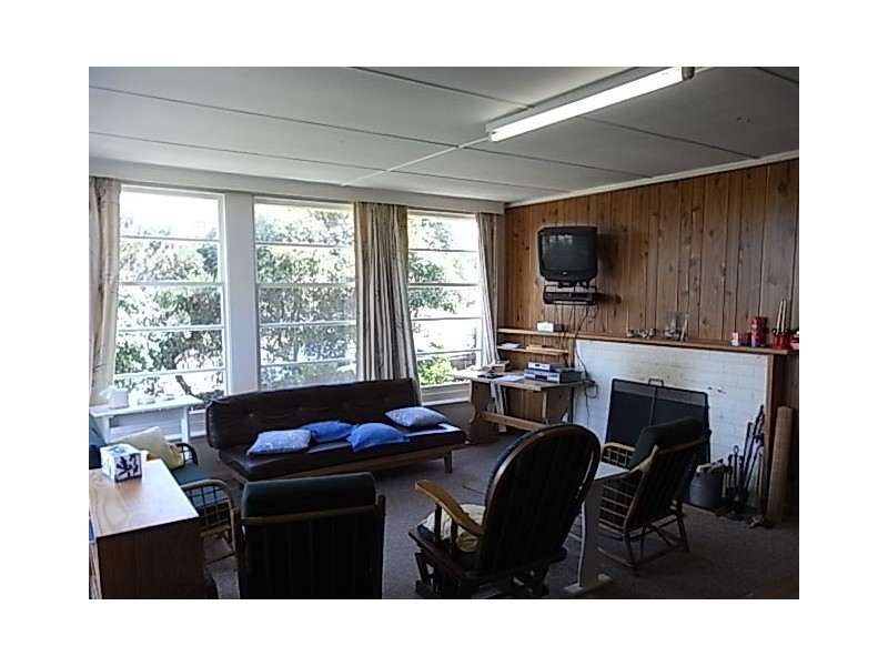 1 Royle Avenue, Coles Bay TAS 7215