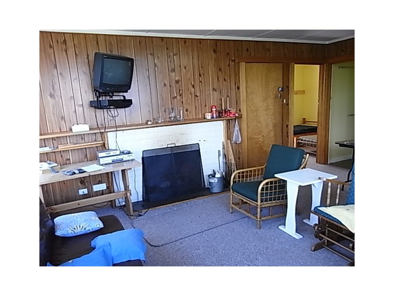 1 Royle Avenue, Coles Bay TAS 7215