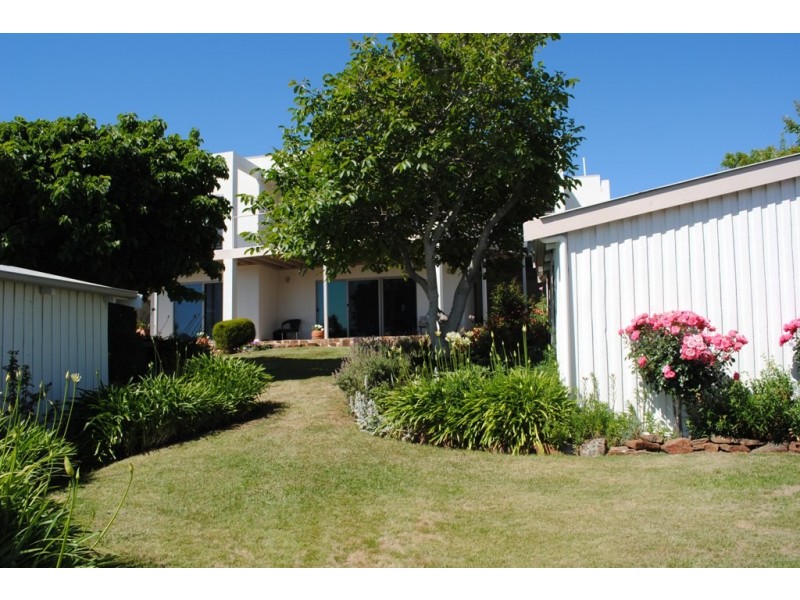 3 Jetty Rd, Swansea TAS 7190