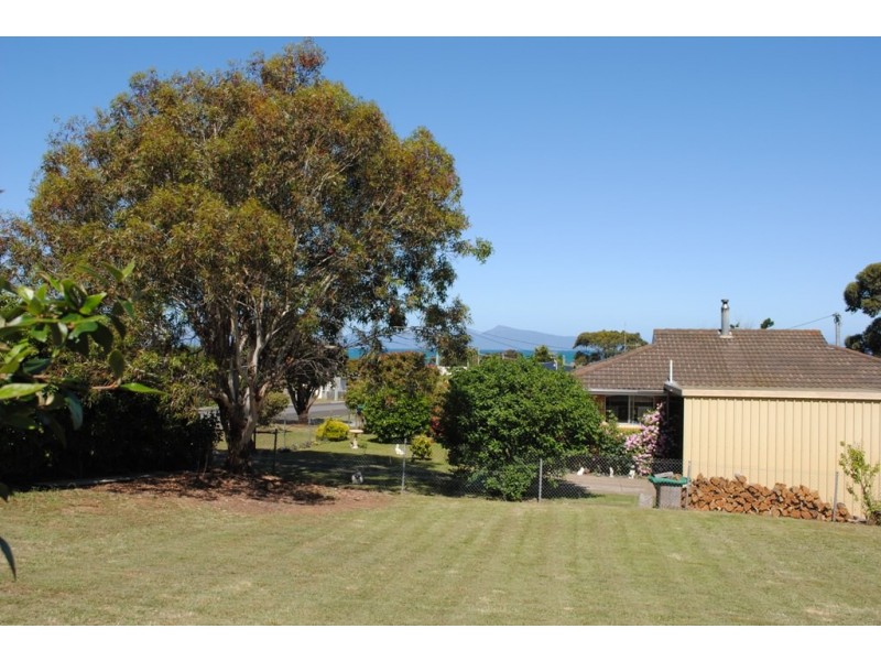 16 Julia St, Swansea TAS 7190