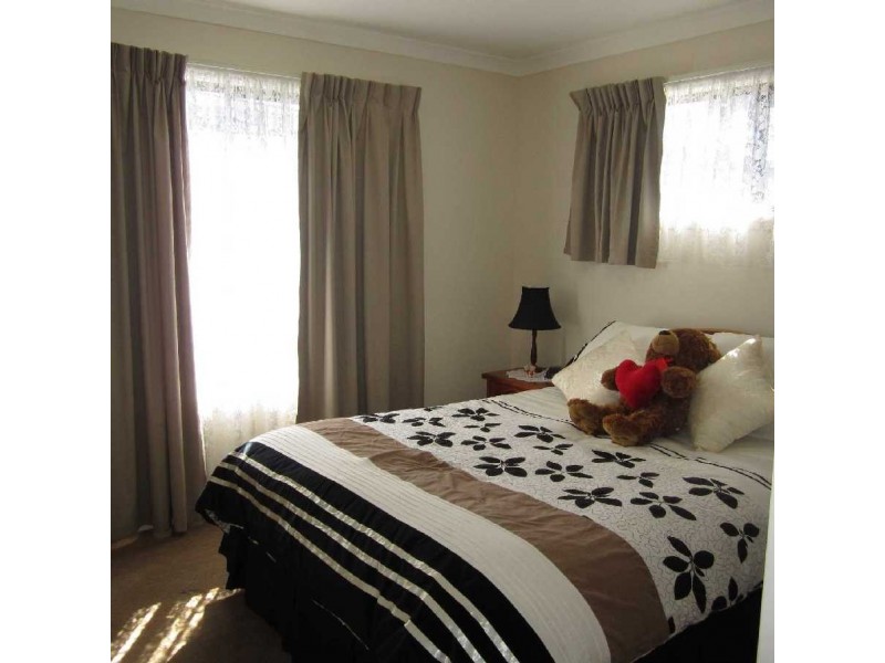 2 Shaw Street, Swansea TAS 7190