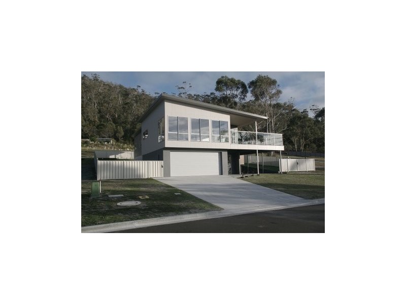 112A Tasman Highway, Bicheno TAS 7215