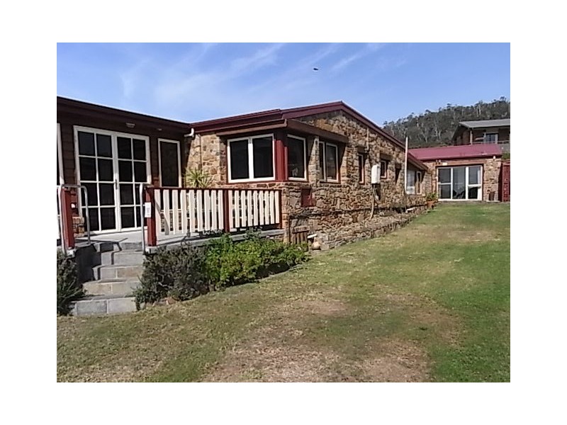 20 Tasman Highway, Bicheno TAS 7215