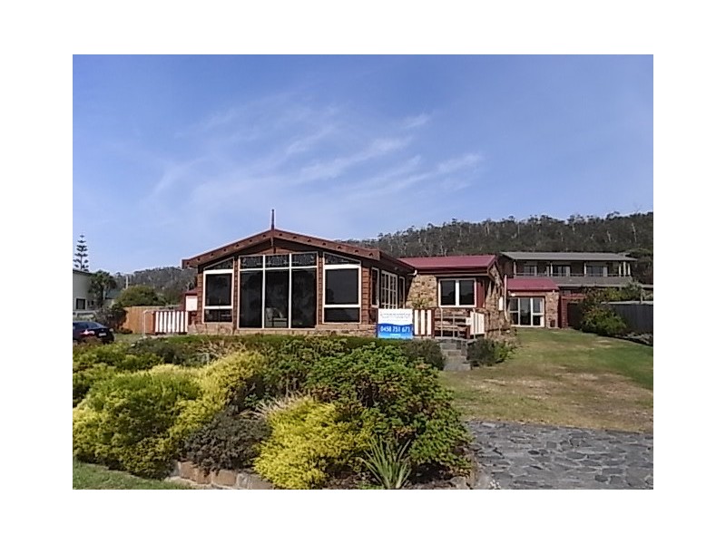 20 Tasman Highway, Bicheno TAS 7215