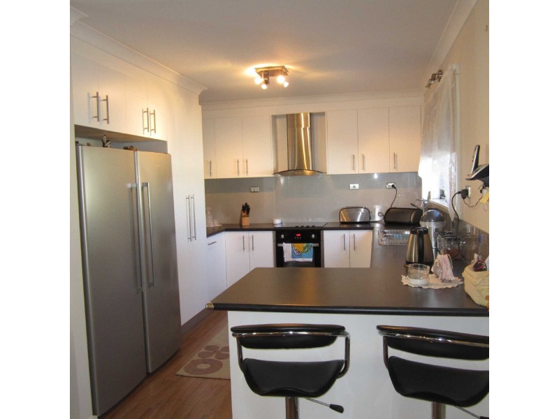 1/2 Shaw St, Swansea TAS 7190