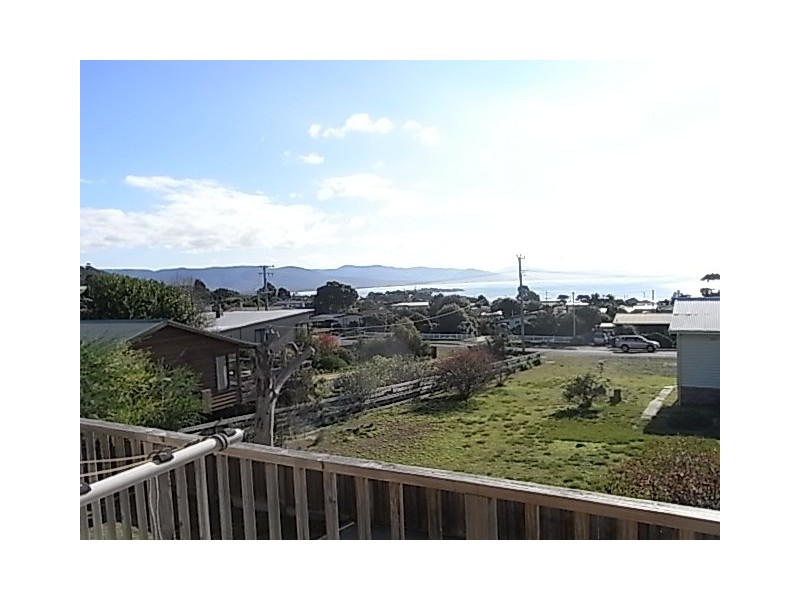 11 Sinclair Street, Bicheno TAS 7215
