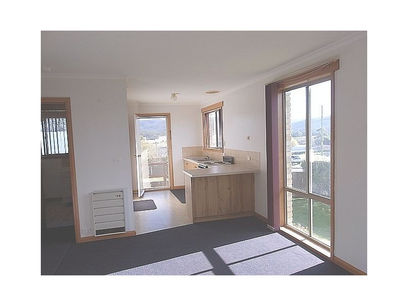 Unit 1  26 Ada Street, Triabunna TAS 7190