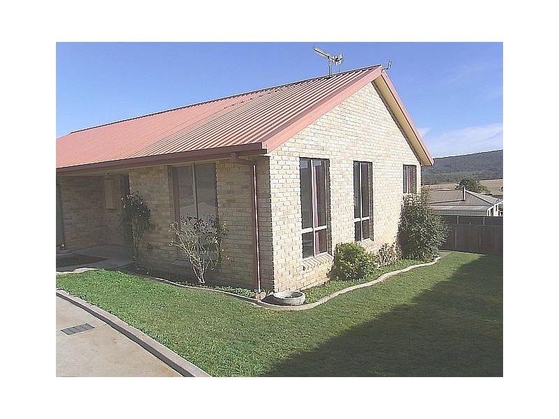 Unit 1  26 Ada Street, Triabunna TAS 7190