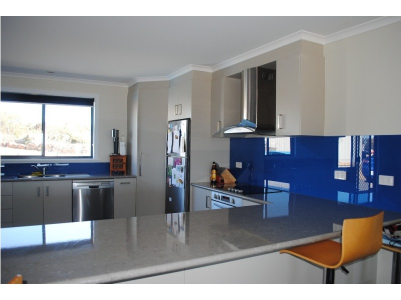 4 New Street, Swansea TAS 7190