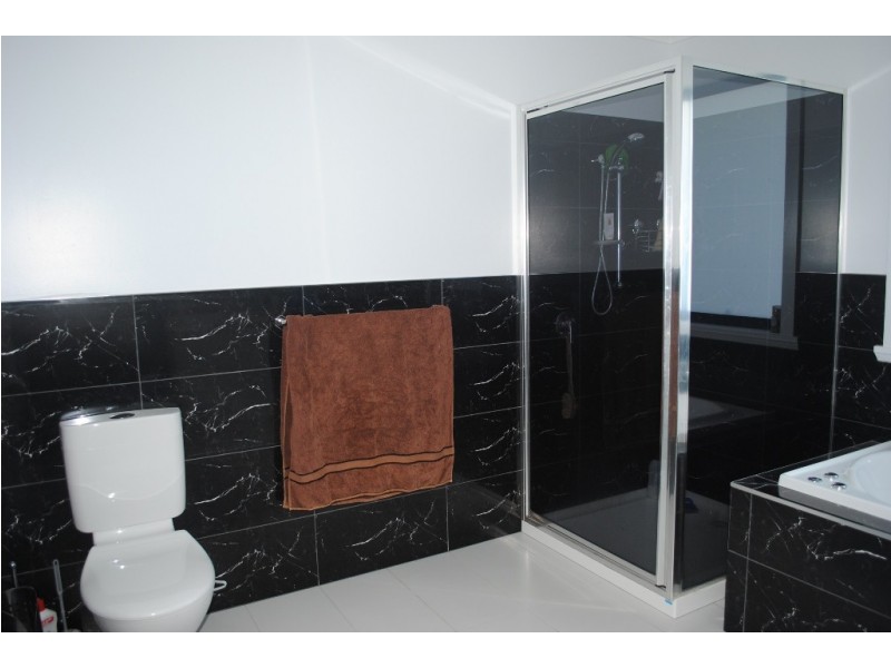 4 New Street, Swansea TAS 7190