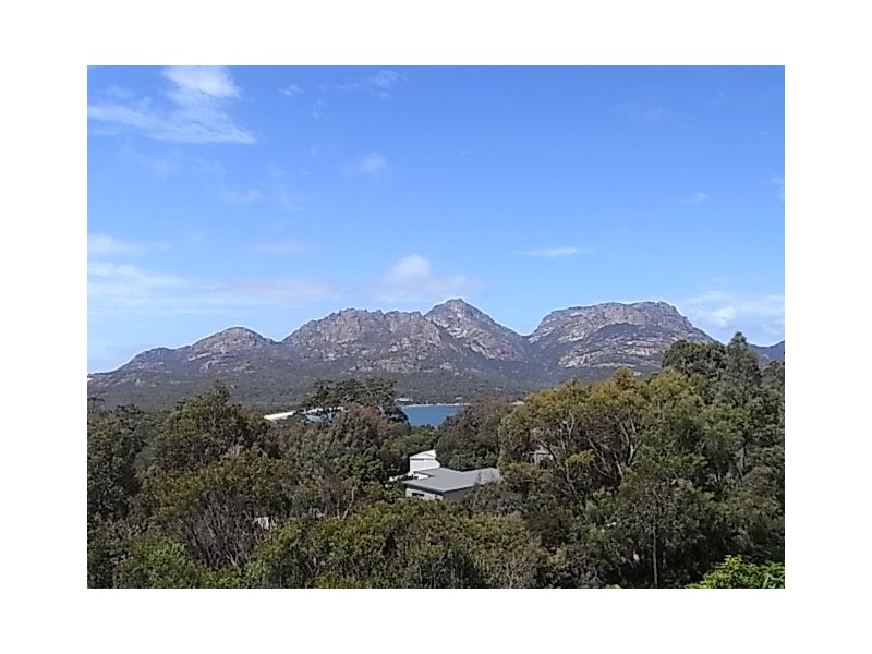 27 Bradley Drive, Coles Bay TAS 7215
