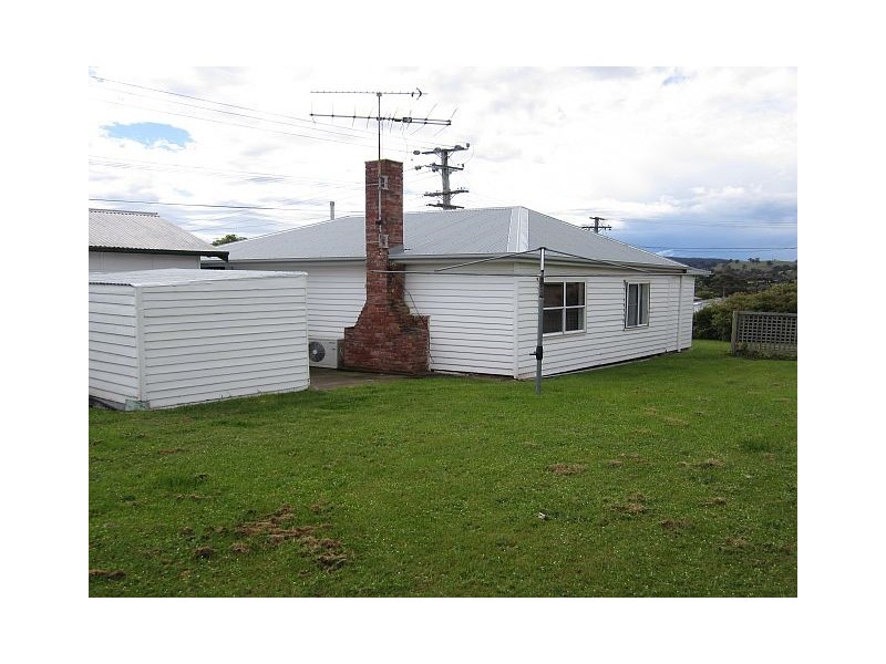 8 Selwyn Street, Triabunna TAS 7190