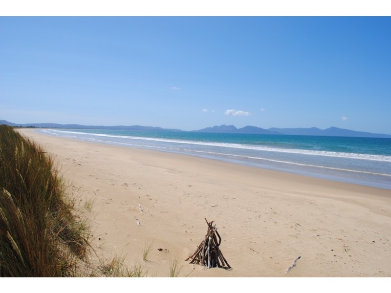 234 Dolphin Sands Rd, Swansea TAS 7190