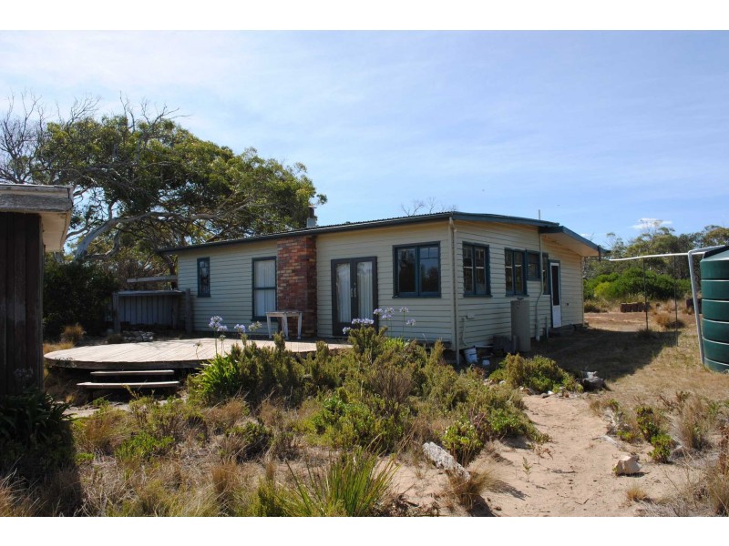 234 Dolphin Sands Rd, Swansea TAS 7190