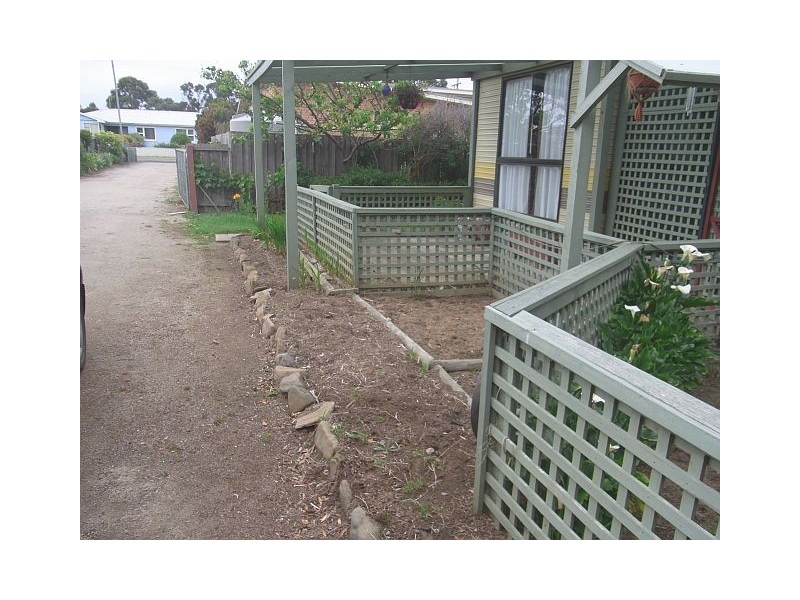 16 Shaw Street, Swansea TAS 7190