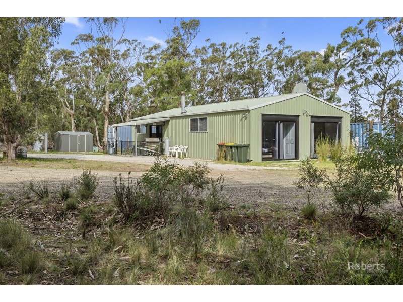 90 Suncoast Drive, Bicheno TAS 7215