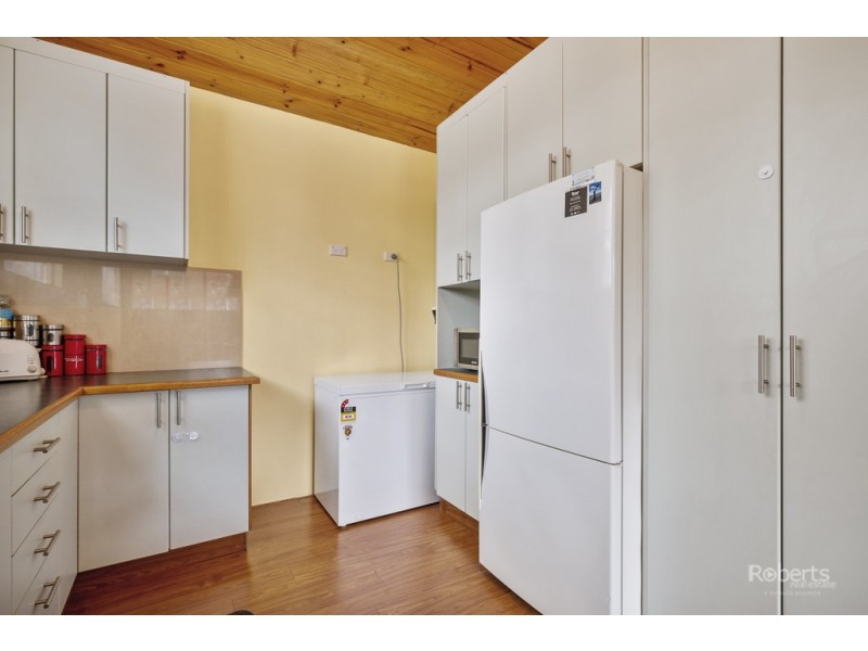 90 Suncoast Drive, Bicheno TAS 7215