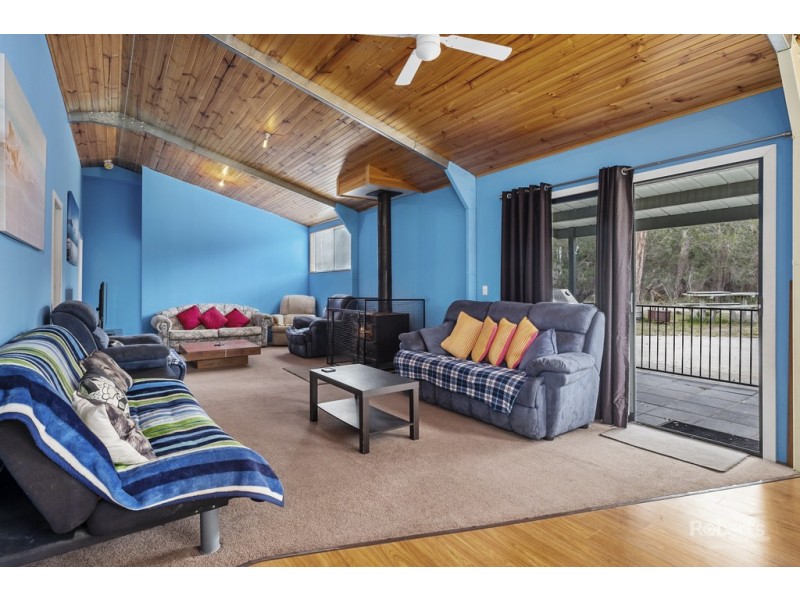 90 Suncoast Drive, Bicheno TAS 7215