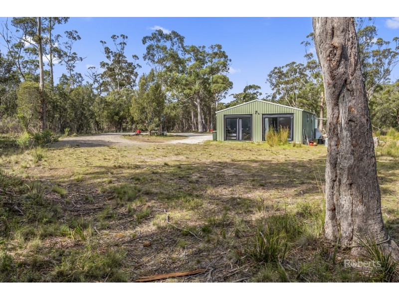 90 Suncoast Drive, Bicheno TAS 7215