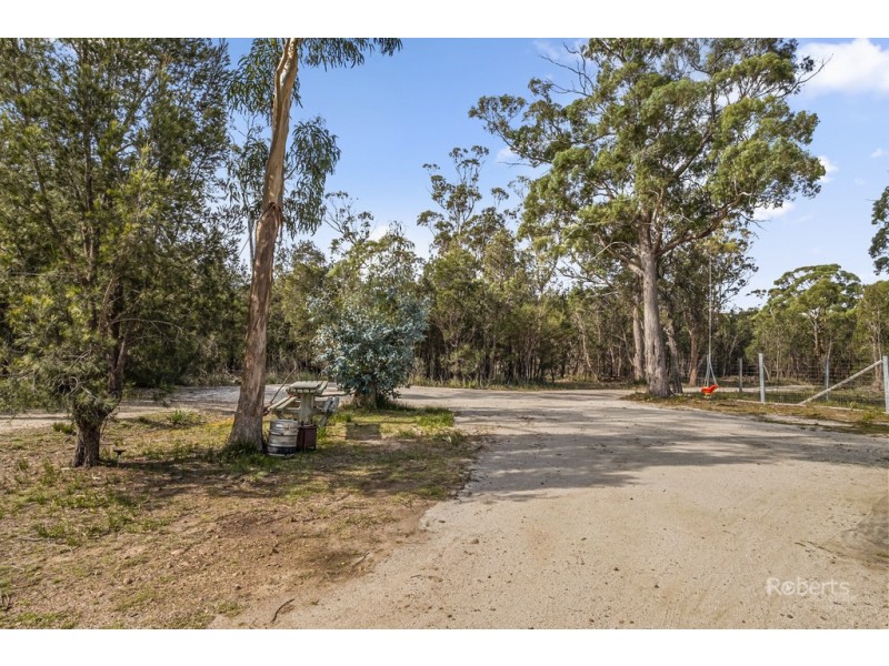 90 Suncoast Drive, Bicheno TAS 7215