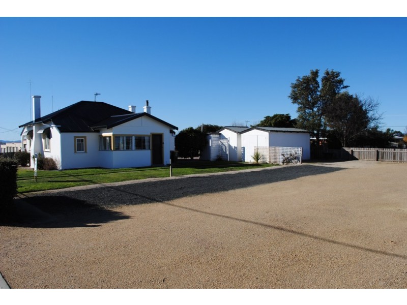 8 Arnol Street, Swansea TAS 7190