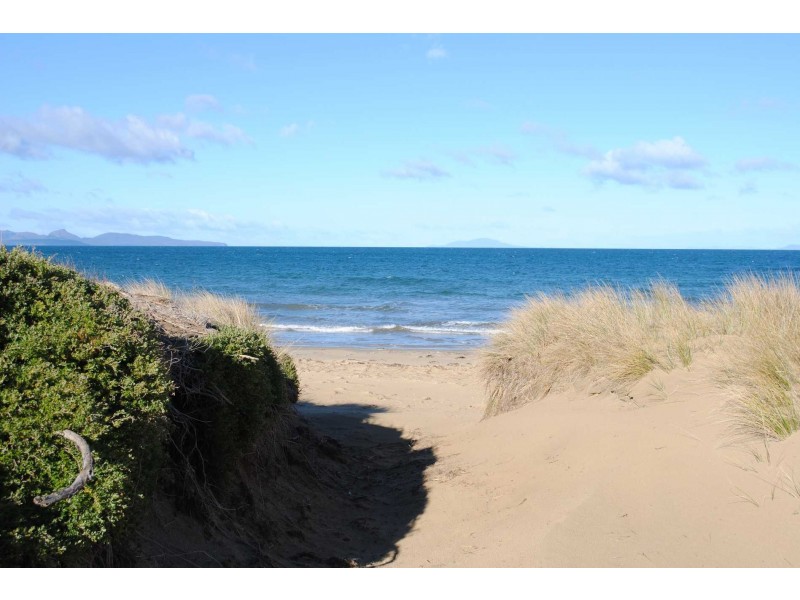1130 Dolphin Sands Road, Dolphin Sands TAS 7190