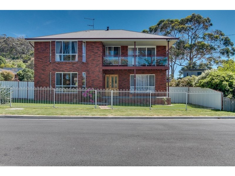 24 Weily Avenue, Bicheno TAS 7215