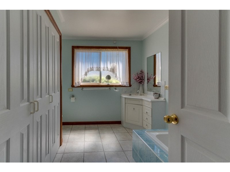 24 Weily Avenue, Bicheno TAS 7215