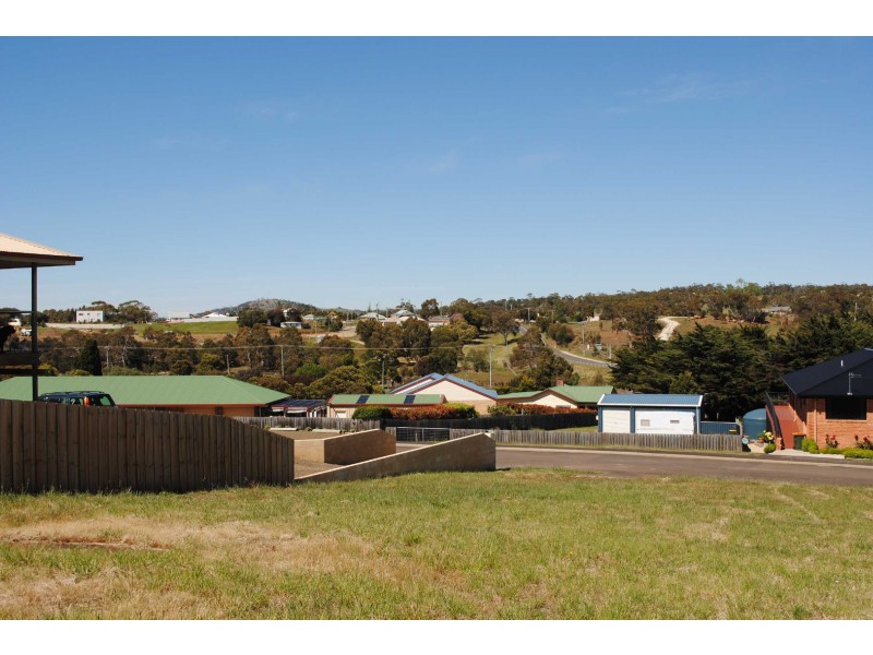 8 Cooks Court, Swansea TAS 7190